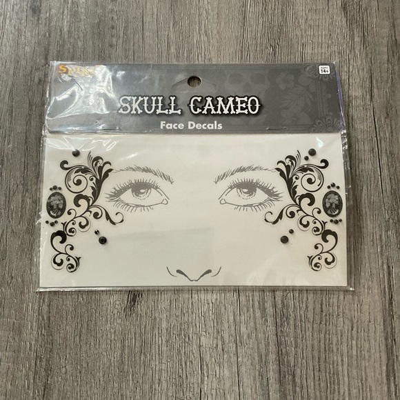 Skull Cameo Face Decals - Picture 2 of 3